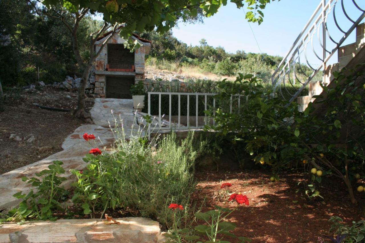 Apartments By The Sea Cove Zarace - Gdinj, Hvar - 4598 Zewnętrze zdjęcie