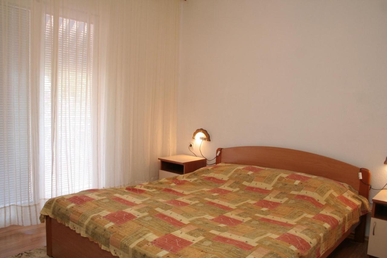 Apartments By The Sea Cove Zarace - Gdinj, Hvar - 4598 Zewnętrze zdjęcie