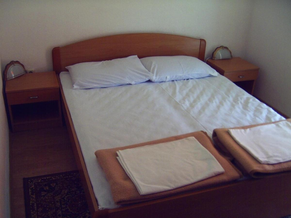Apartments By The Sea Cove Zarace - Gdinj, Hvar - 4598 Zewnętrze zdjęcie