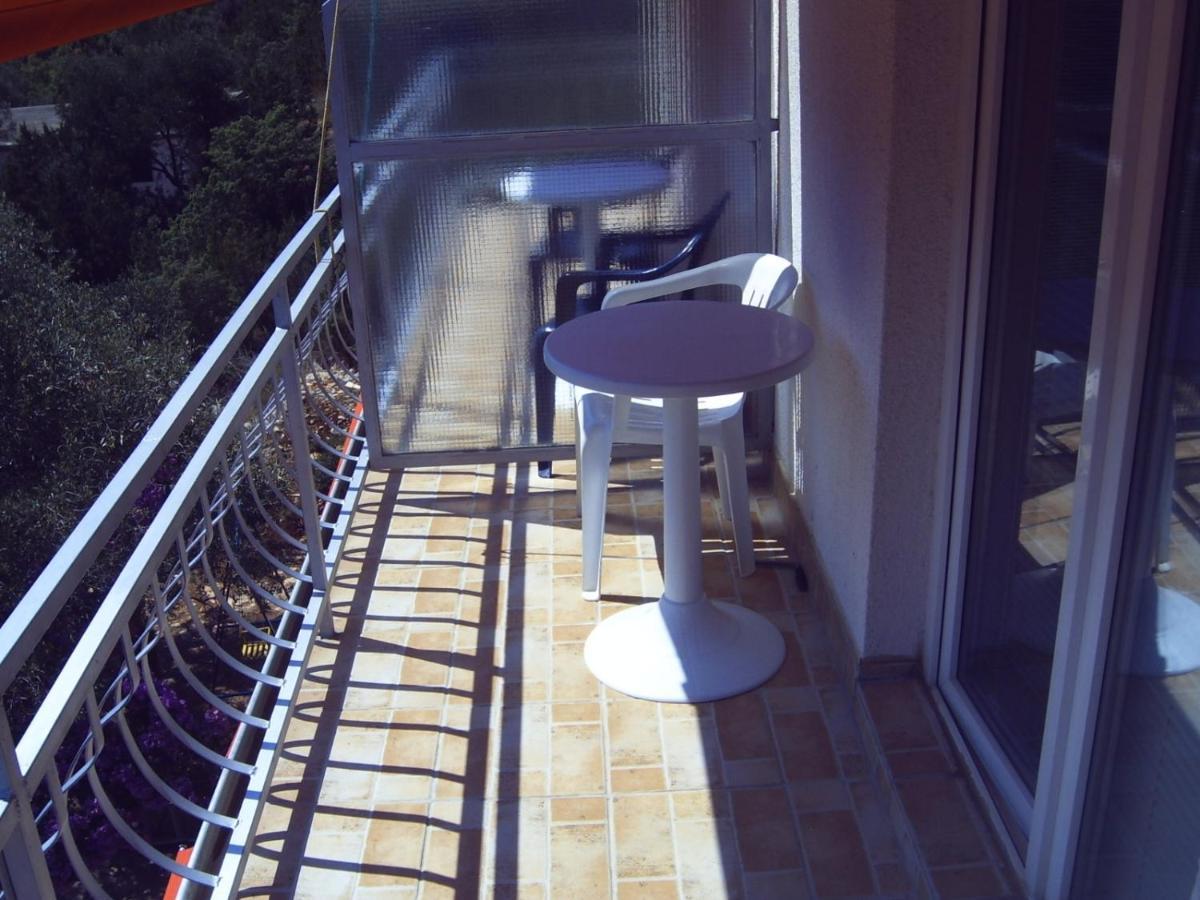 Apartments By The Sea Cove Zarace - Gdinj, Hvar - 4598 Zewnętrze zdjęcie