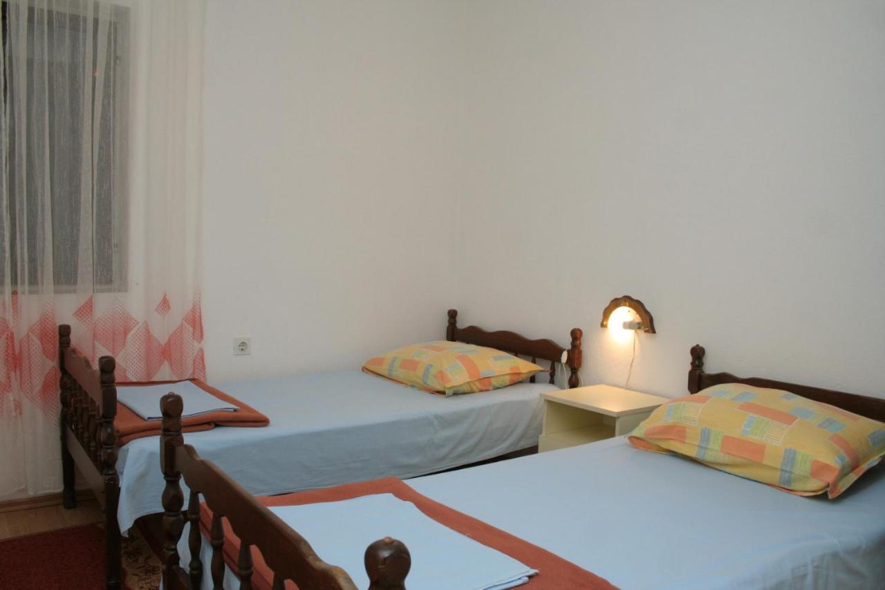 Apartments By The Sea Cove Zarace - Gdinj, Hvar - 4598 Zewnętrze zdjęcie